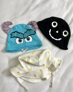 9-12 months caps set